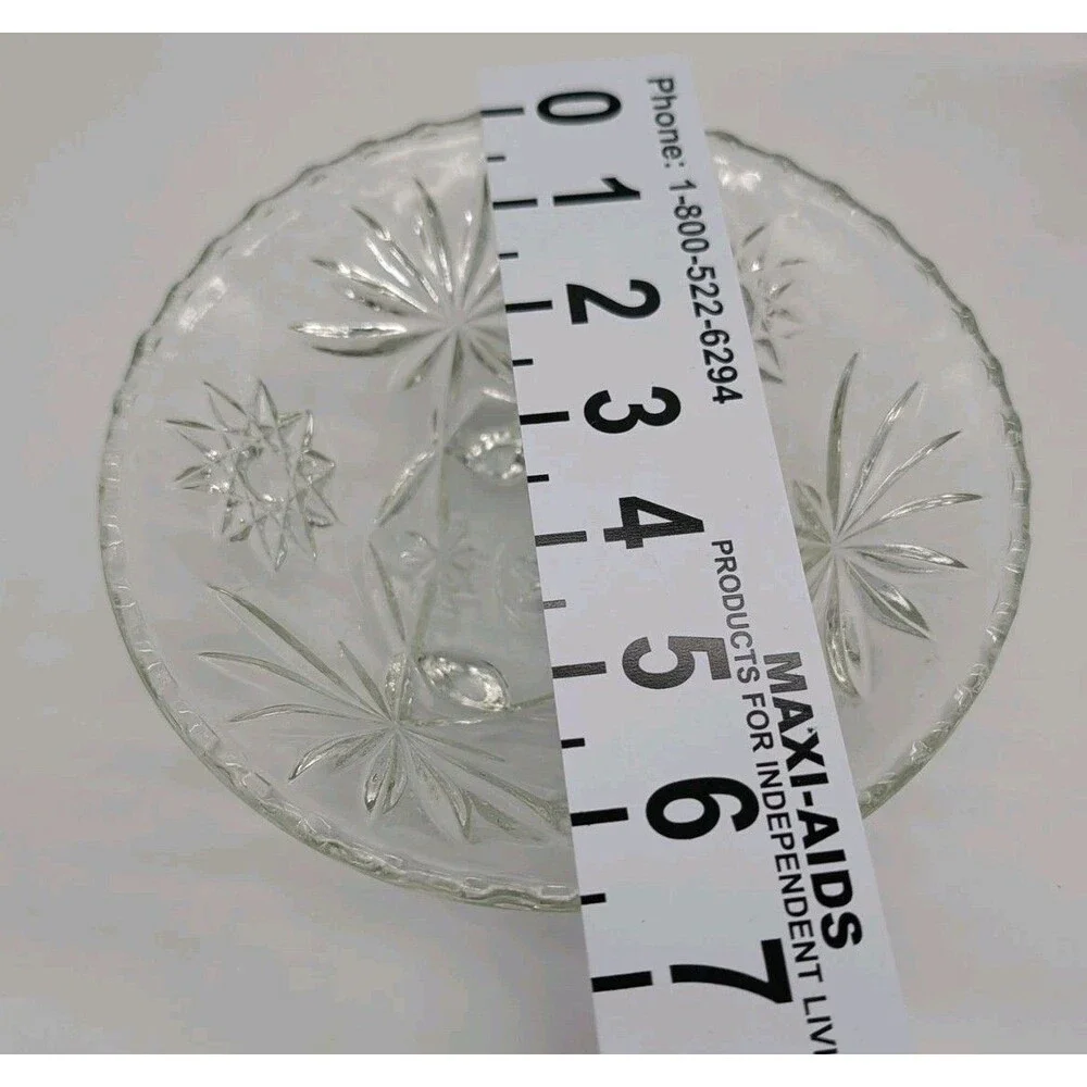Vintage Tripod Crystal Clear Pressed Glass Bowl With Scalloped Edge And Star